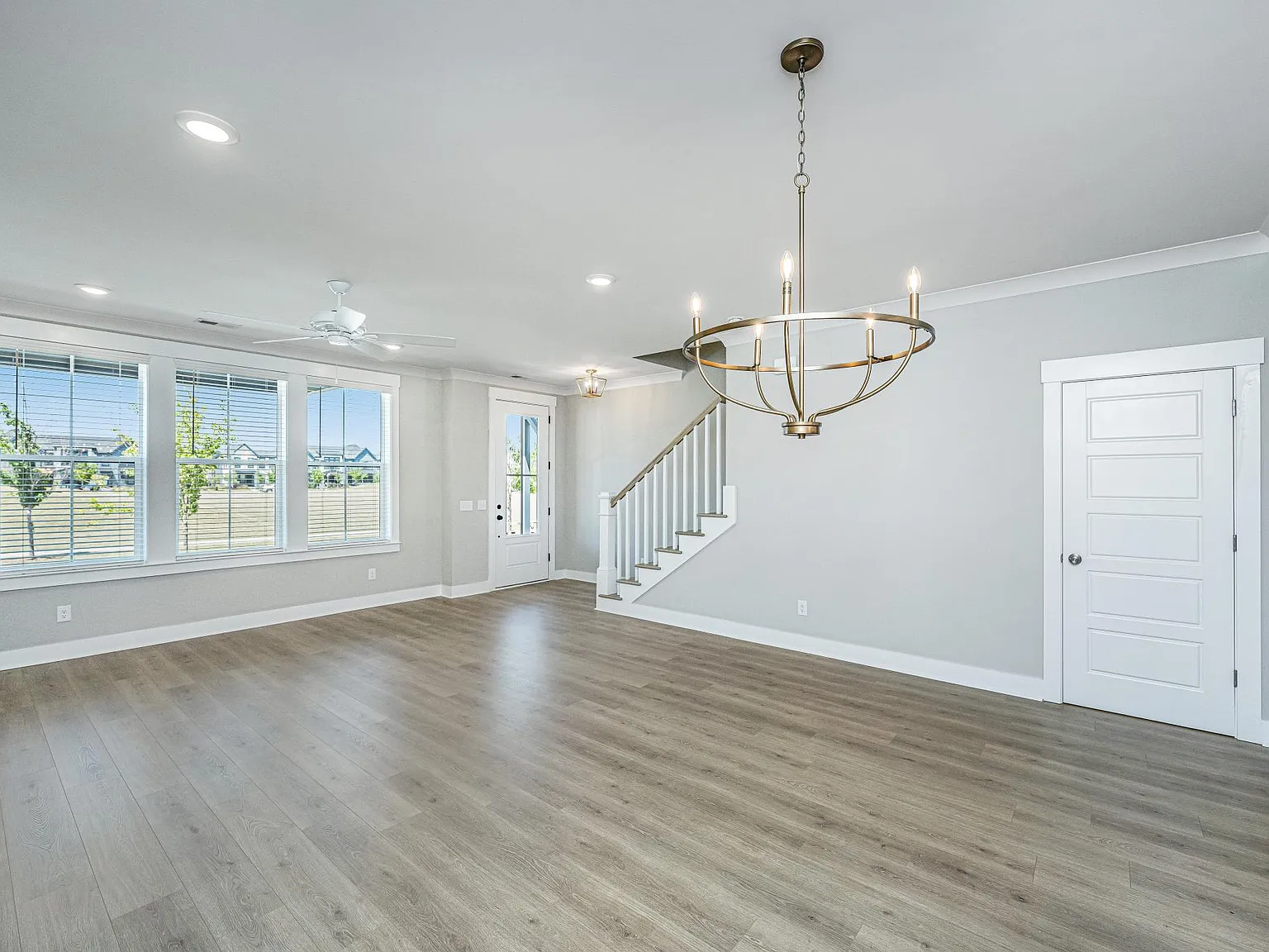 163 Pocket Bend Cir — Photo 3