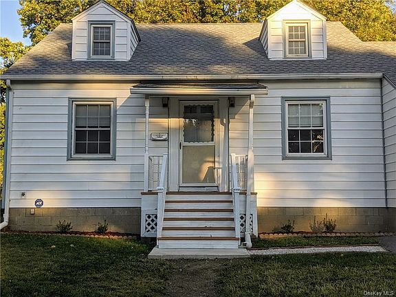 3rd image of 50 Valley Ave