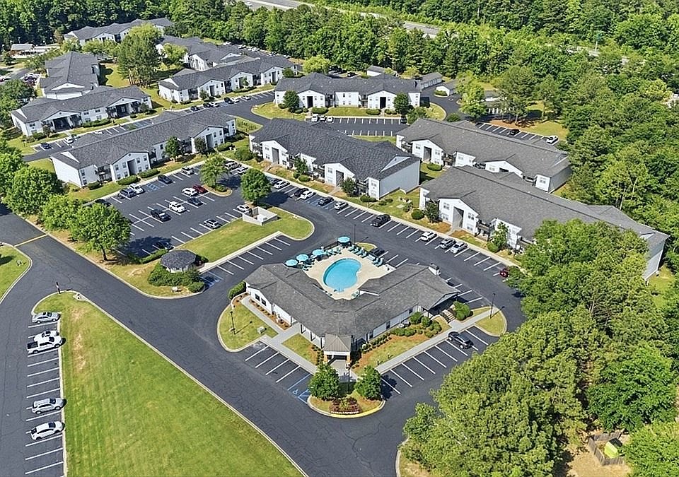 1st image of 1500 Windsor Ct #1136