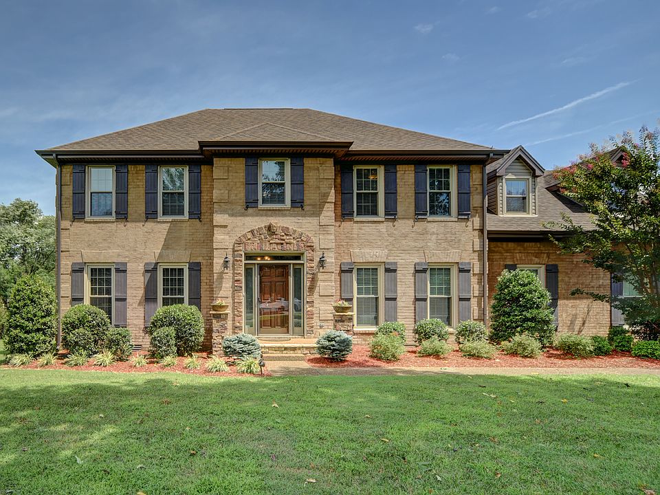 1102 Fair Meadow Ct 