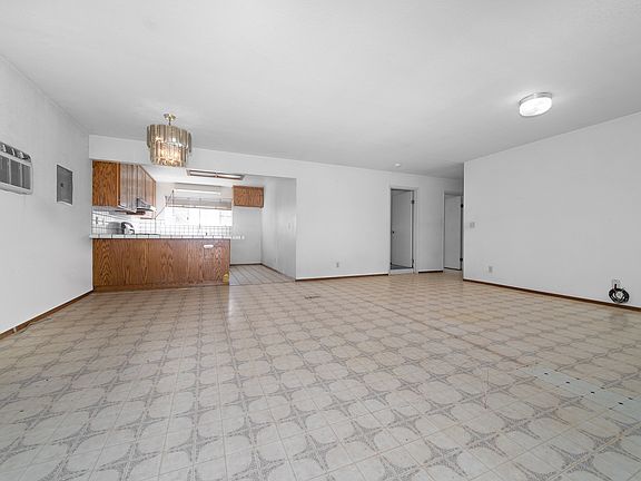 2nd image of 320 Kalana Ave