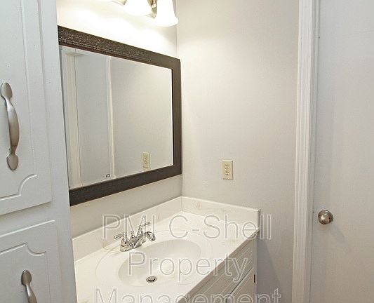 4th image of 7210 Dogwood Terrace Dr #B