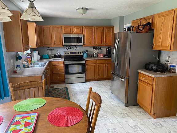 3rd image of 3329 Franklin Creek Ln