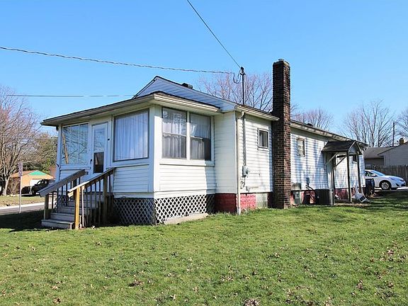 2nd image of 712 E Huston St