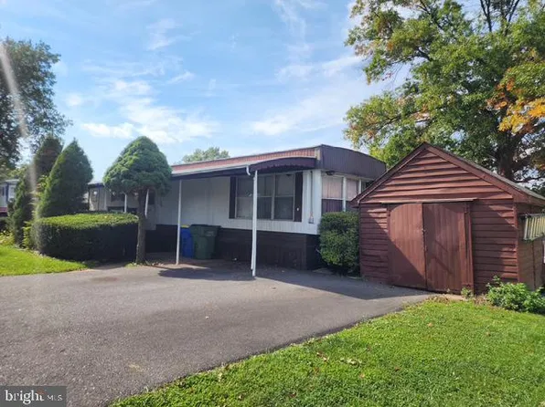129 Seneca Ave, Dover, PA 17315