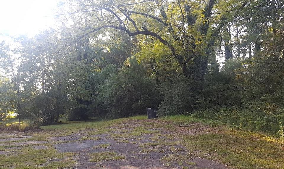 2nd image of 2937 Dodson Dr