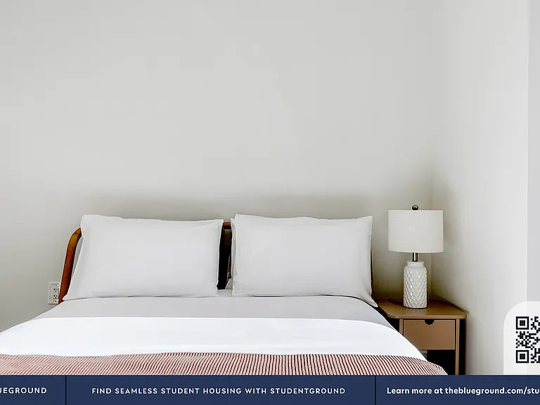 450 W 42nd St #36J — Photo 11