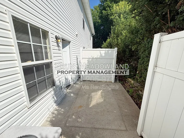 5620 Boxwood Garden Way — Photo 16