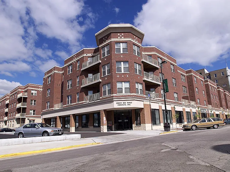 118 S Washington St #B313 — Photo 1