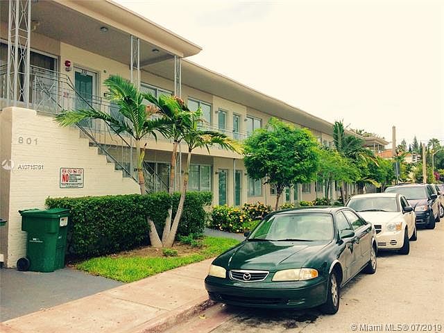 1st image of 801 15th St APT 207