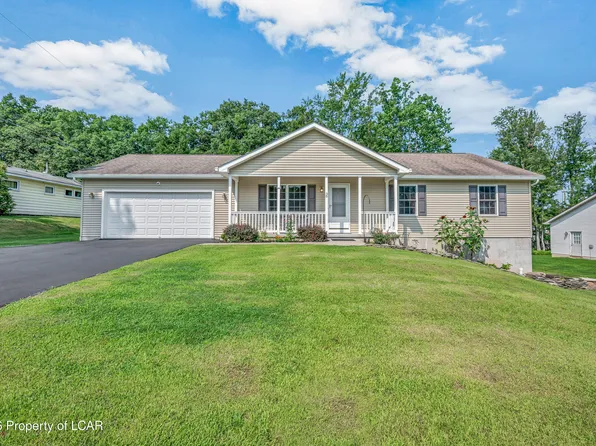 38 Lee Ave, Mountain Top, PA 18707