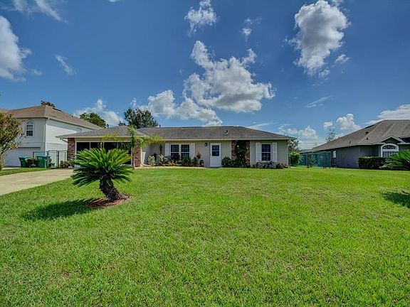 3rd image of 1746 McFarlane Ave
