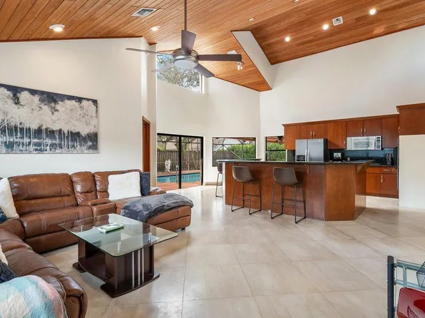 13642 Staimford Drive, Wellington, FL 33414