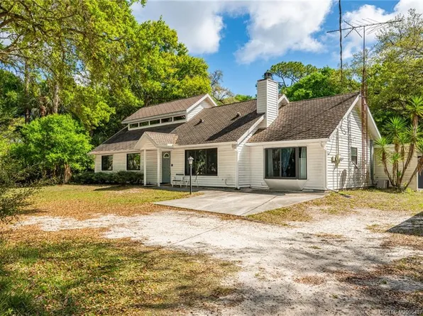 3548 Seminole Rd, Fort Pierce, FL 34951