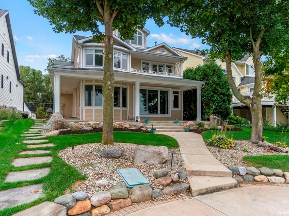 180 Lane 375 Crooked Lk, Angola, IN 46703