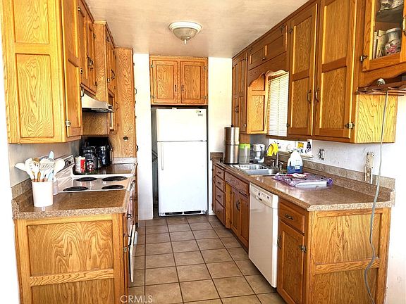 3rd image of 1700 Sunrise Rd