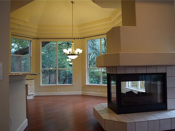 4th image of 14905 Calaveras Dr