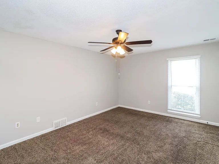 4365 Barrymor Dr — Photo 10