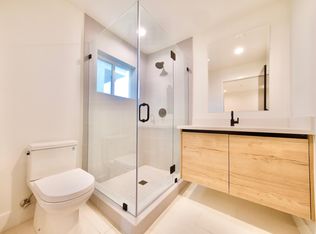 474 1/2 N Oxford Ave, Los Angeles, CA 90004