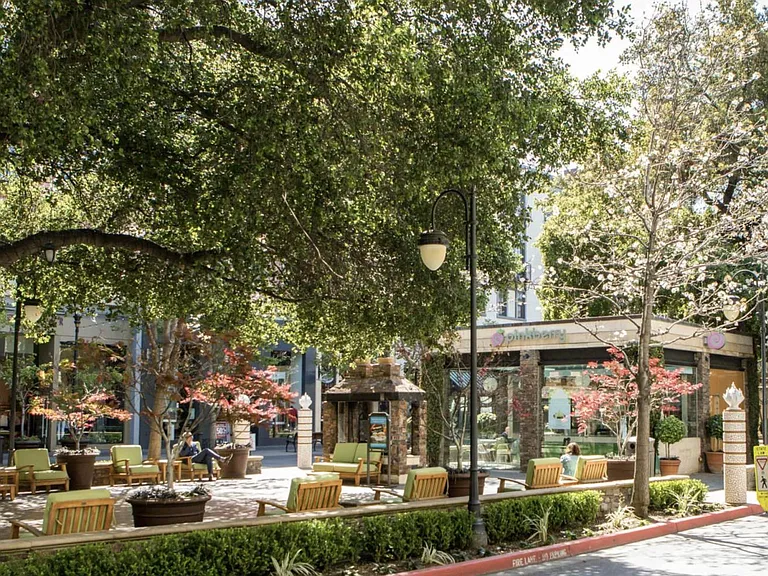 Santana Row Center Courtyard
