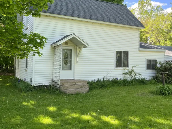 11099 Forteen Mile Rd NE, Rockford, MI 49341