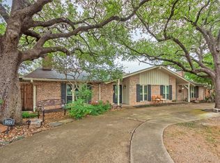 9834 Crest Meadow Dr, Dallas, TX 75230