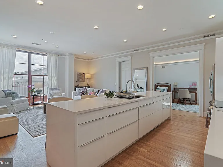 1351 Wisconsin Ave NW #3B — Photo 2
