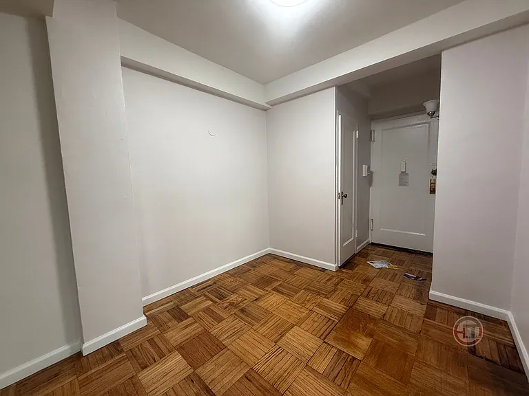 1596 Unionport Rd #6E — Photo 5