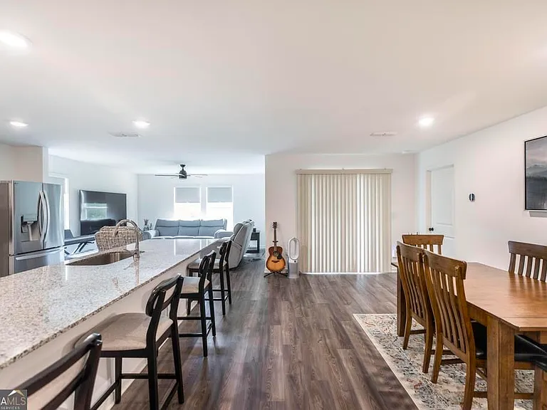 182 Lochwolde Dr — Photo 11