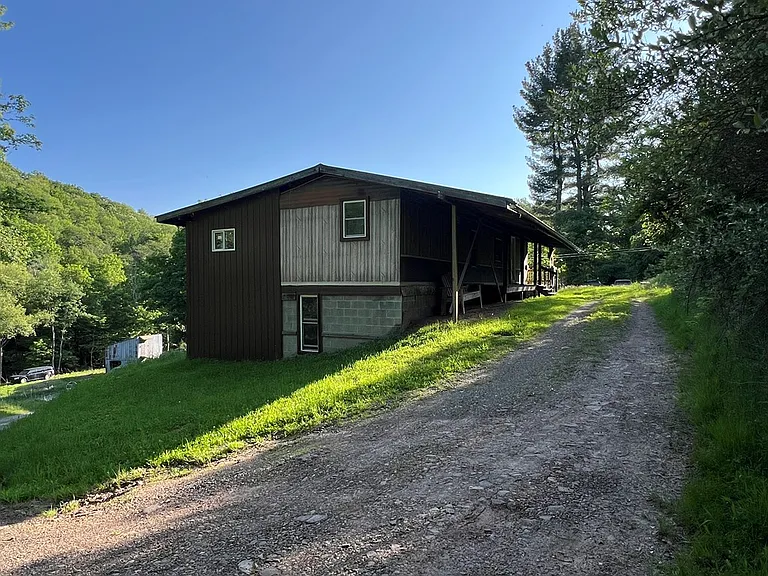 211 Lick Run Rd — Photo 2