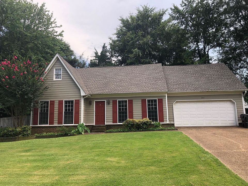 1st image of 301 E Lawnwood Dr
