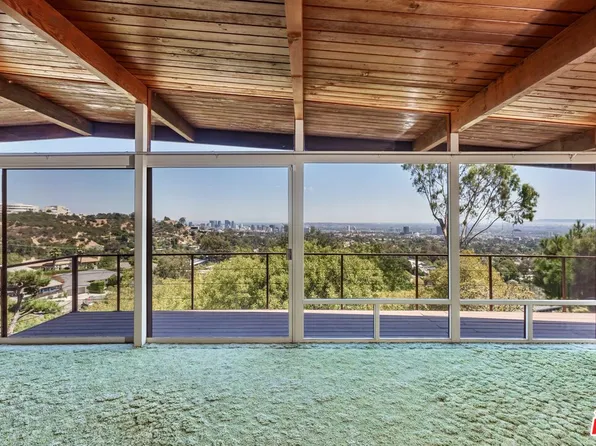 924 Stonehill Ln, Los Angeles, CA 90049