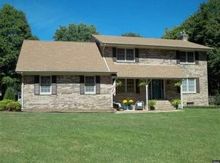 850 Hawks Rd, Martin, TN 38237