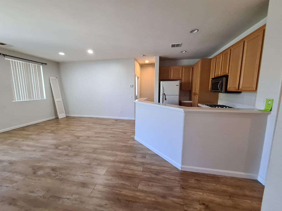 1st image of 2103 Palo Alto Dr Unit 79