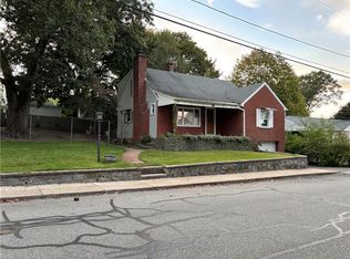 41 Pawtuxet Ter, West Warwick, RI 02893