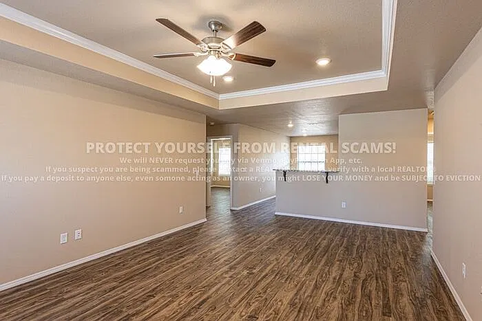 4 bed, 2.0 bath, 1638 sqft, $1,600 — Photo 2