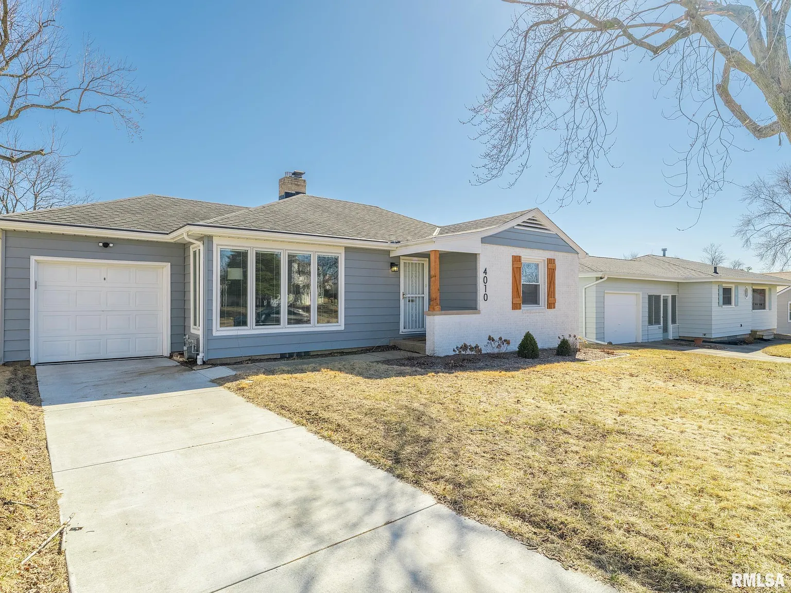 4010 N Devon Ln photo 1