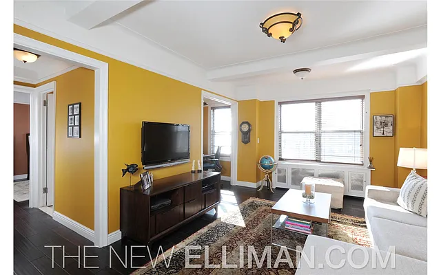 Sold by Douglas Elliman | media 24