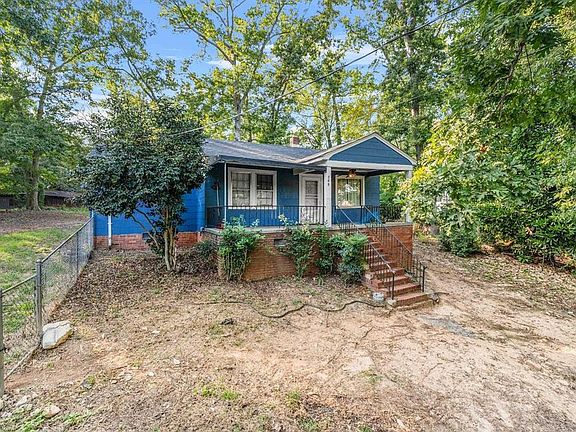 2nd image of 109 Brookside Cir