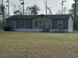 176 Pebble Ln, Pearson, GA 31642