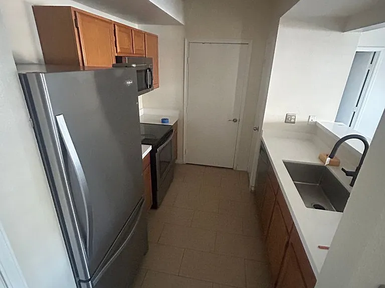 9620 W Russell Rd #1010 — Photo 6