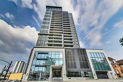 15 Queen St S Photo 1