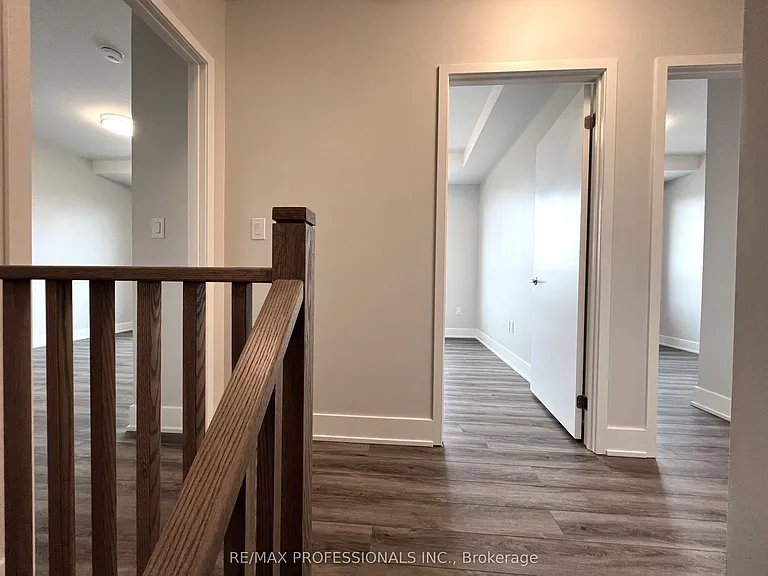 62 Dixfield Dr #121 — Photo 15