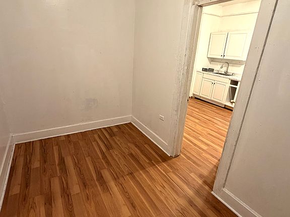 2nd image of 2328 S Sawyer Ave #2F