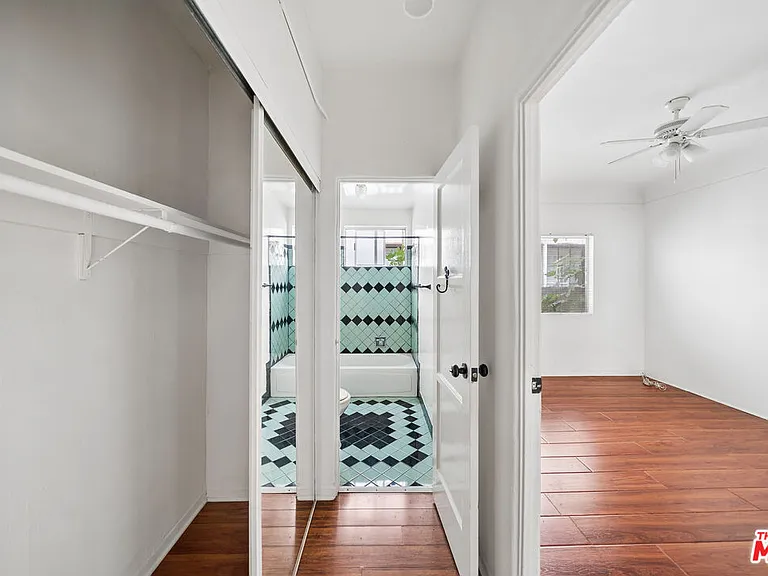 153 S Crescent Dr #3 — Photo 8