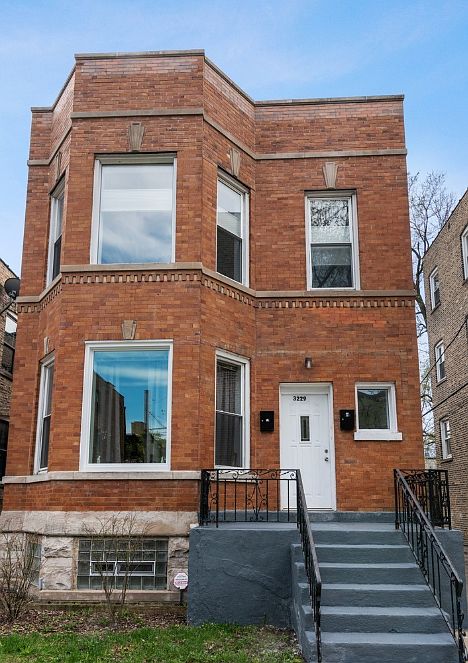 1st image of 3229 W Dickens Ave #1