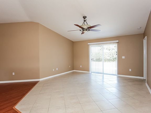 4th image of 11018 Whitecap Dr
