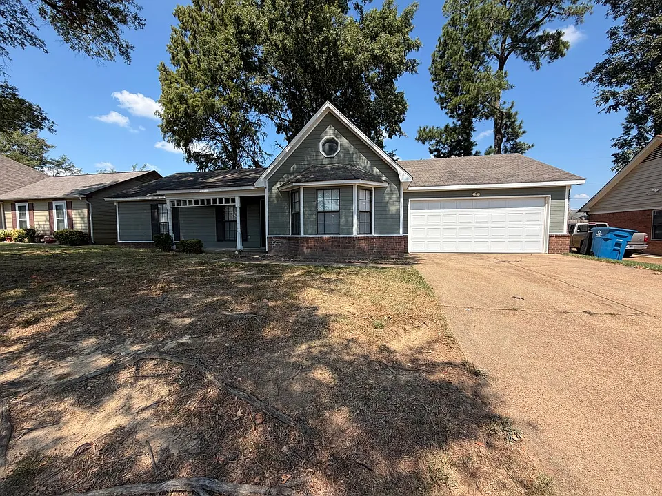6482 Lake Valley Dr