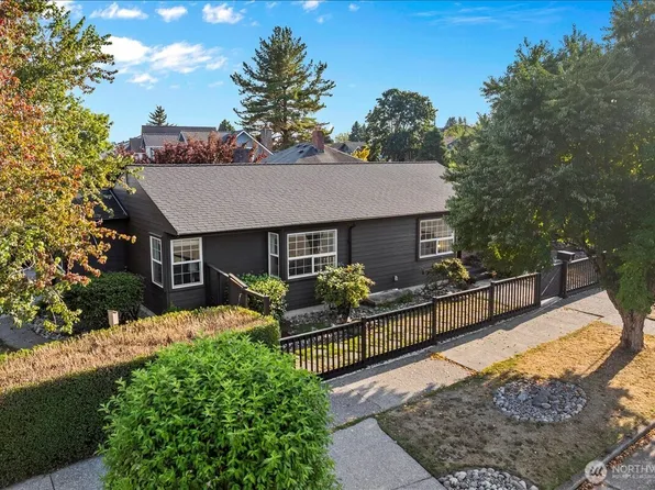 3523 SW Charlestown Street, Seattle, WA 98126
