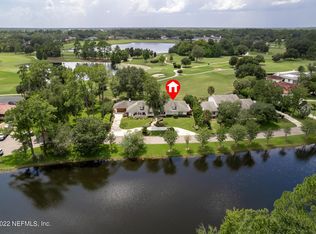 8042 Lakecrest Dr, Jacksonville, FL 32256